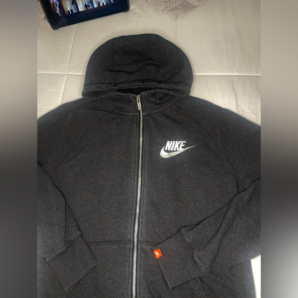 NIKE ZIP UP JACKET